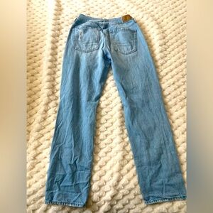 Women’s ripped jeans